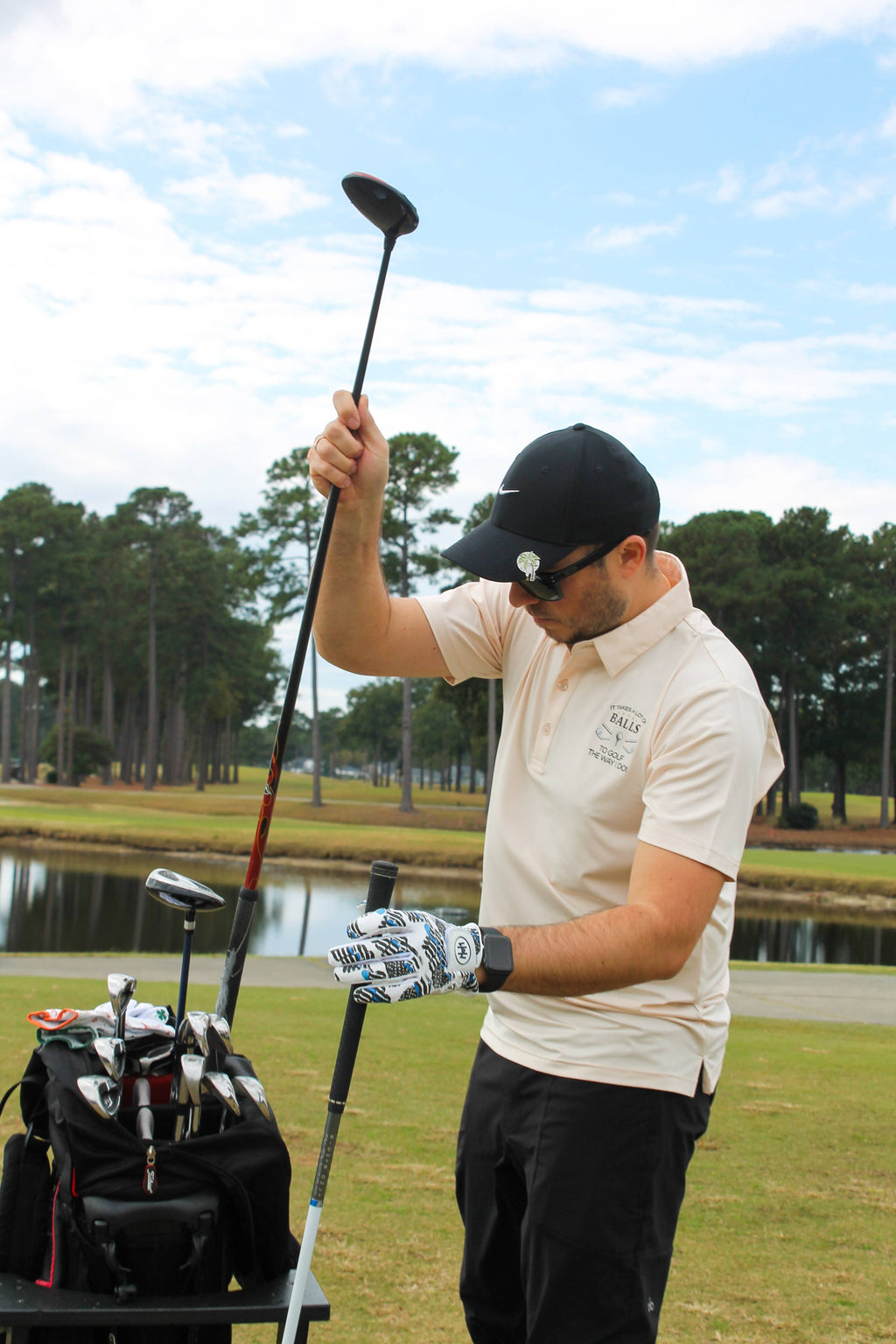 USA Blue Line Men's Golf Glove | MULLIGAN HOOLIGAN®: Blue Line Flag / Worn On Left Hand / Men's Large